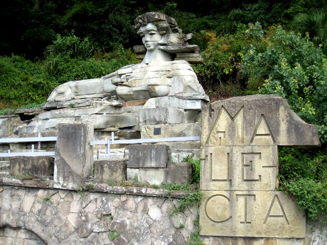 Скульптура «Мацеста» в Сочи