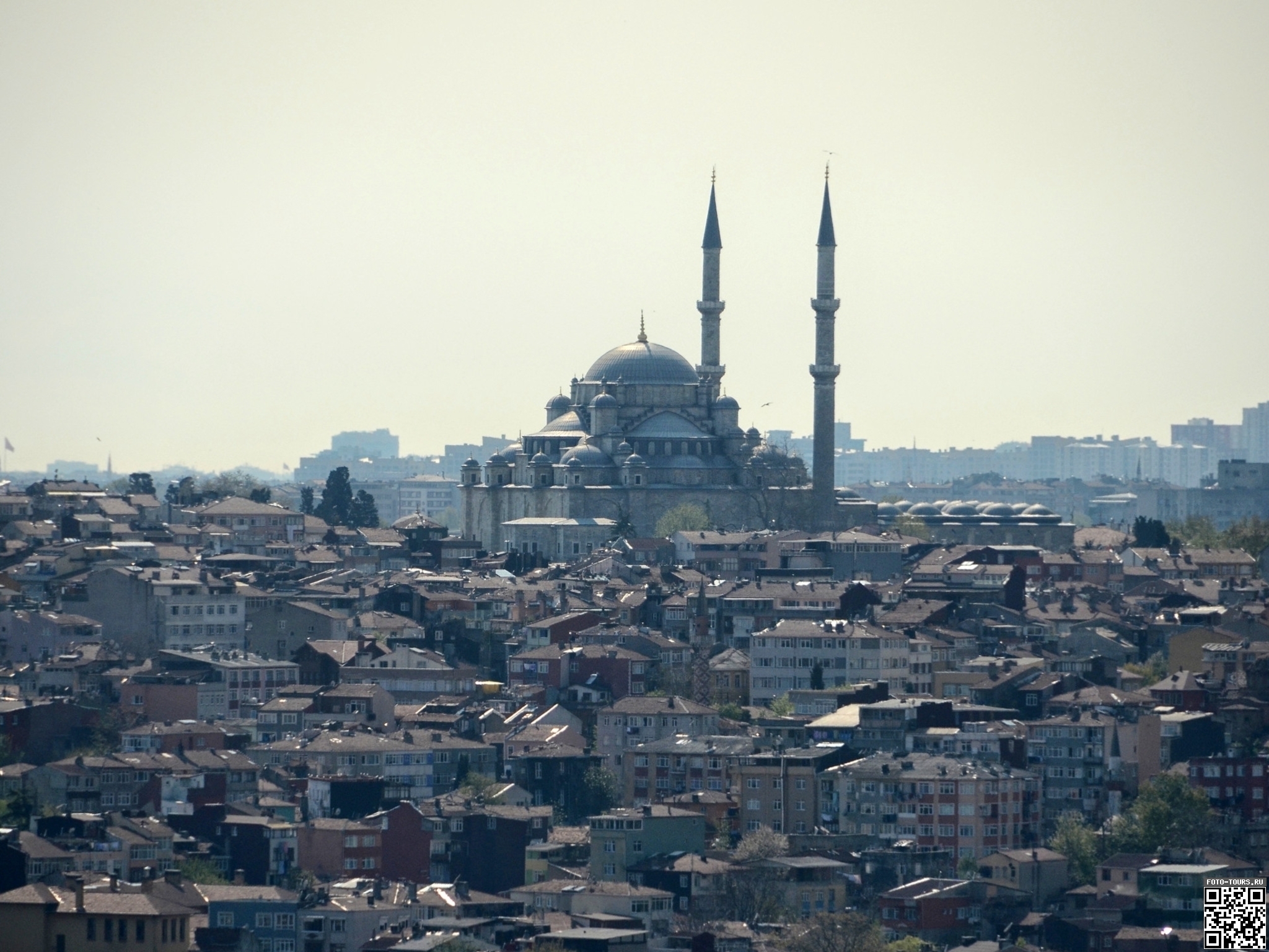 Мечеть фатиха в стамбуле. Мечеть Фатих в Стамбуле. Фатих город в Турции. Мечети Стамбула район Фатих. Мечеть Мехмеда Фатиха.