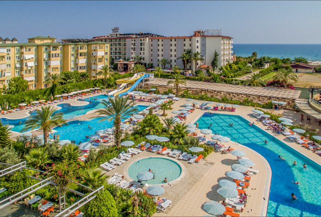 HEDEF RESORT & SPA HOTEL