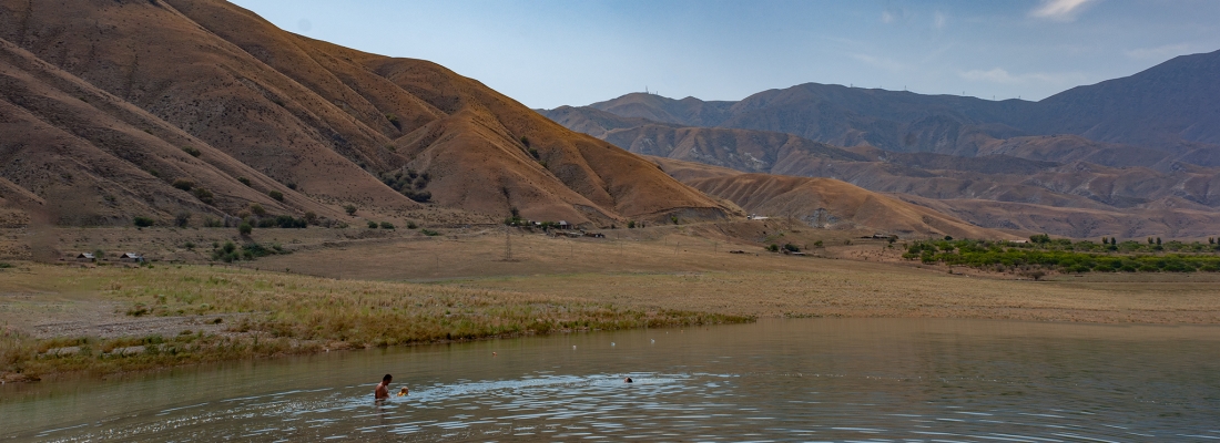 Река Нарын около Таш-Кумыр | Река Нарын в Уч-Коргоне, Кыргызстан, Азия. ( 18.12.2025 )