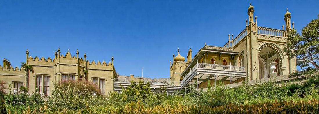 Воронцовский дворец в Алупке, Крым, Россия. ( 22.12.2025 )