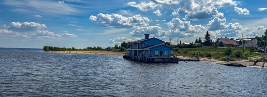 Паромная переправа Аракчино - Верхний Услон, Казань, Россия.
