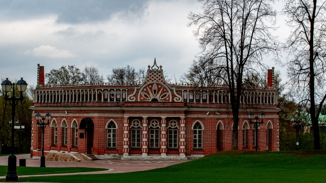 Второй Кавалерский корпус в парке Царицыно